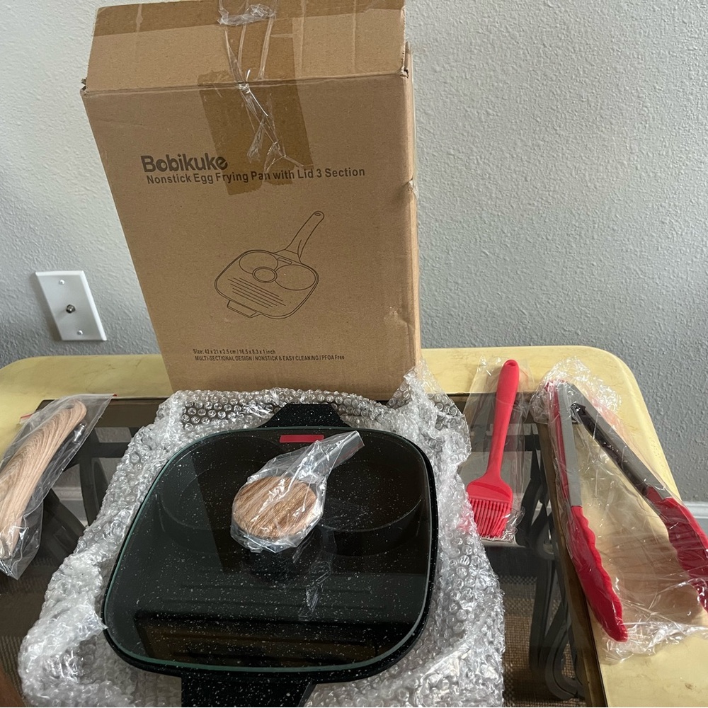 Bobikuke Nonstick Egg Frying Pan with Lid